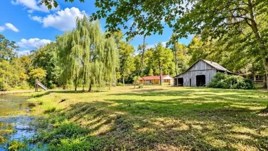 Rustic Tennessee Farm with a Year-Round Creek and 10 Acres in Westpoint — 9,000