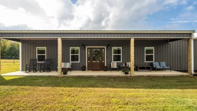 Country Home with Fenced Acreage, Barn and Workshop Garage in Middleton, Tennessee — 9,900